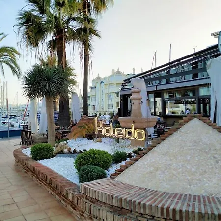 Mercedes 2 Bedroom, Sea Views Torremolinos