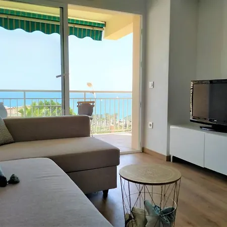 Mercedes 2 Bedroom, Sea Views Torremolinos