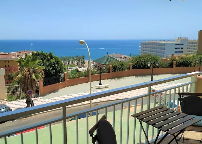 Mercedes 2 Bedroom, Sea Views * Torremolinos