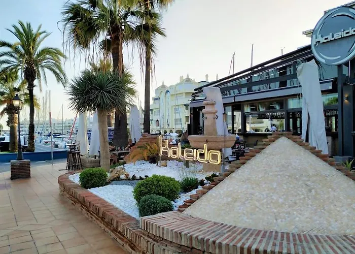 Mercedes 2 Bedroom, Sea Views Torremolinos